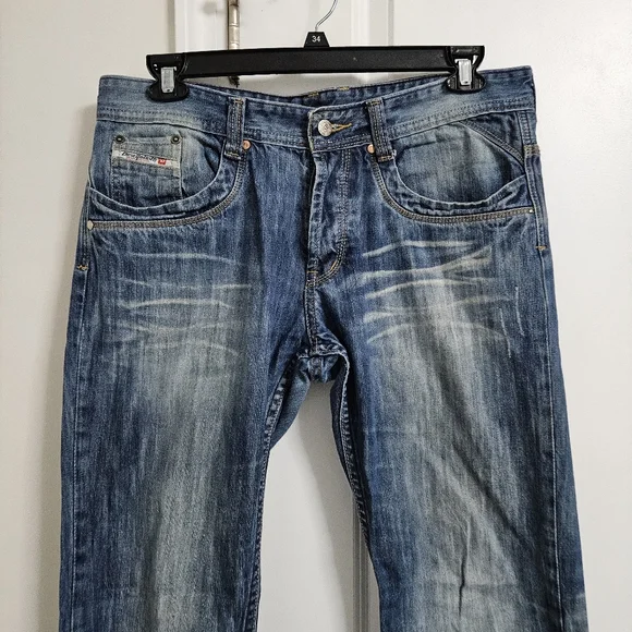Diesel Distressed Straight Jeans Mens (34x31) Whiskering Embroidered Button Fly